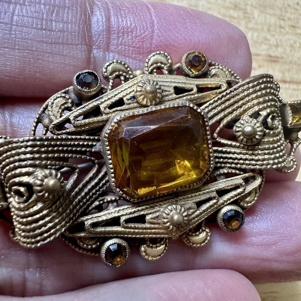 Vintage Art Deco Filigree Brooch 1.75 Inch Gold Gilt Metal Amber Glass Handmade - Picture 5 of 8
